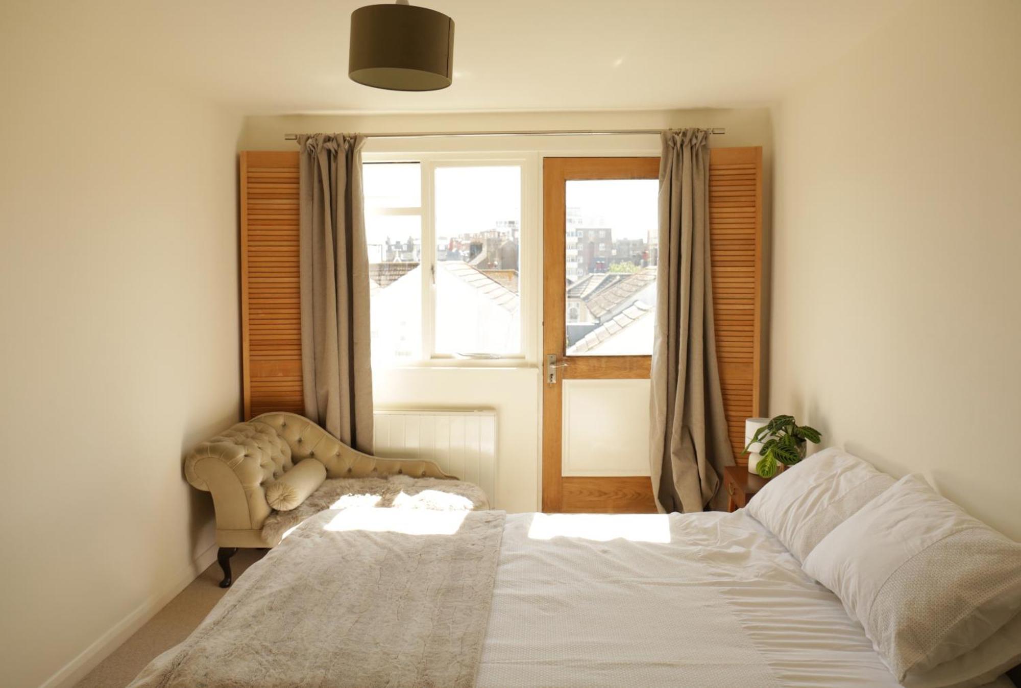 Sunny Seaside Sanctuary - Two Bedroom Apartment Hove Buitenkant foto