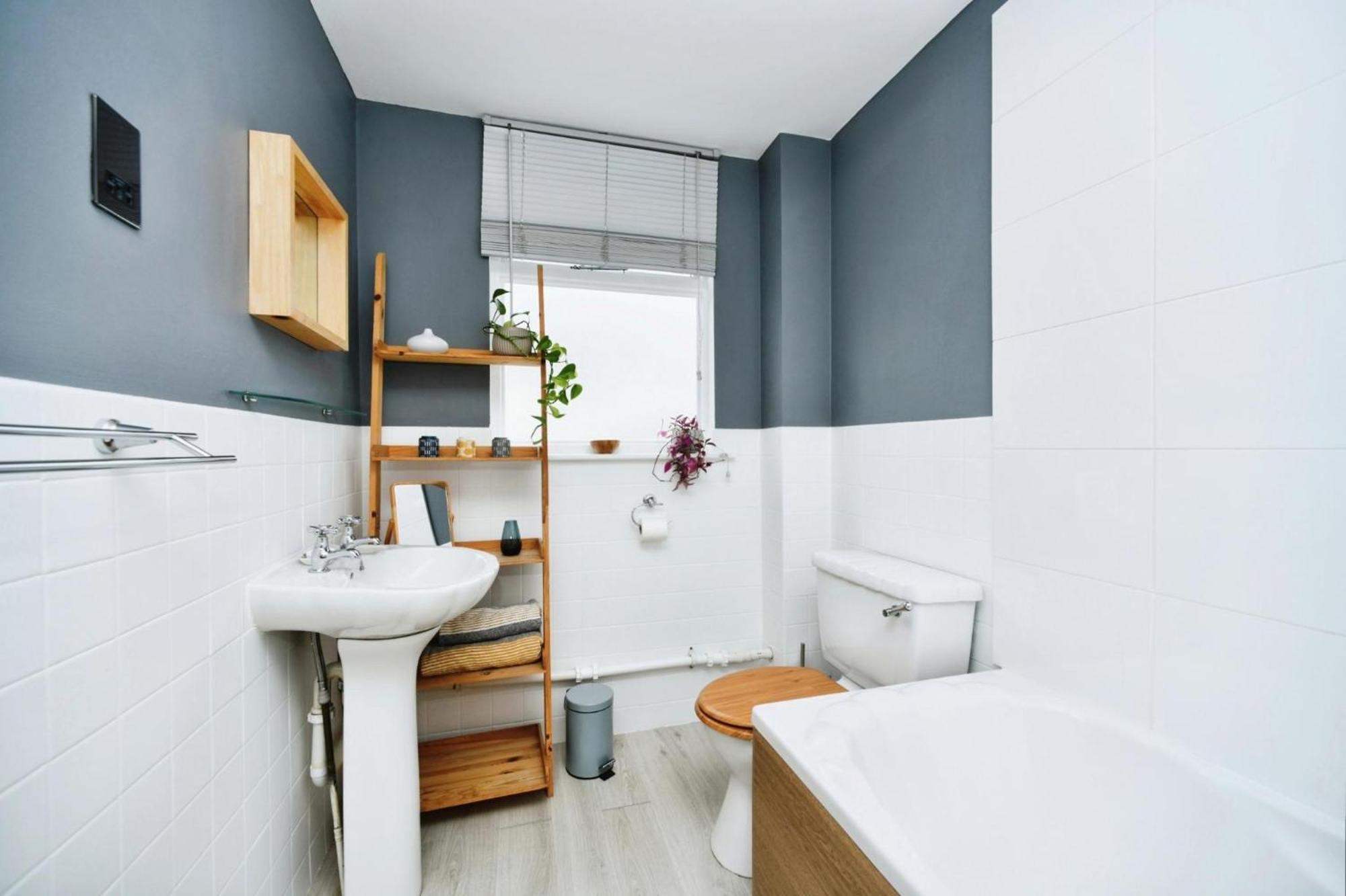 Sunny Seaside Sanctuary - Two Bedroom Apartment Hove Buitenkant foto